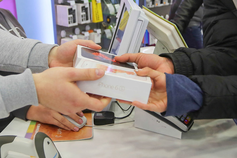 Продажи iPhone 6s и iPhone 6s Plus стартовали в Украине и Беларуси