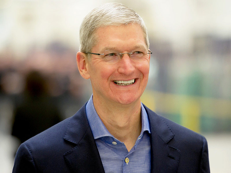 Глава Apple Тим Кук отмечает 55-летний юбилей