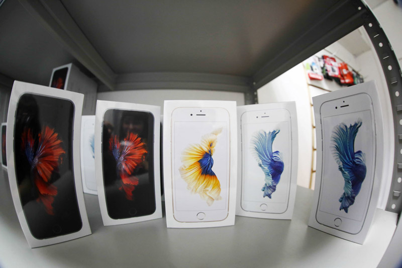 iPhone 6s и iPhone 6s Plus в России могут раскупить за выходные