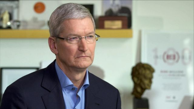 Глава Apple сравнил попытку взлома iPhone с созданием искусственной раковой опухоли