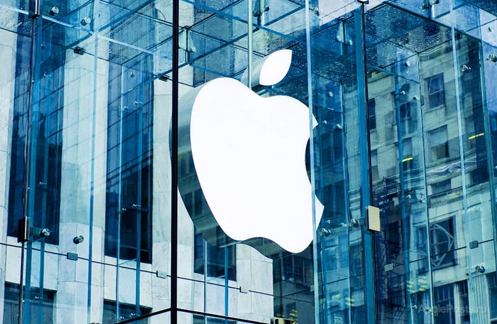 Российская парфюмерная компания решила забрать у Apple адрес apple.ru