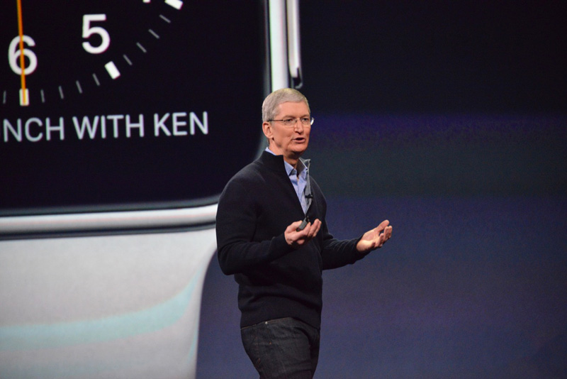 Тим Кук представил Apple Watch и объявил стоимость смарт-часов