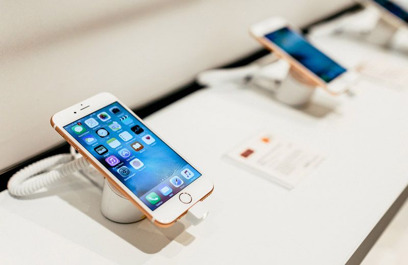 «Евросеть» открыла предварительные заказы на iPhone 6s и iPhone 6s Plus
