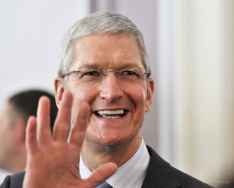 Тим Кук пожертвовал 50 000 акций Apple на благотворительность