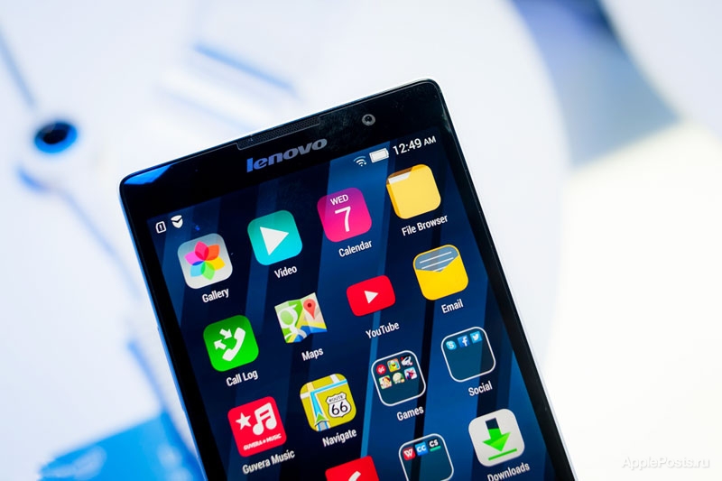 Lenovo обрушила цены на смартфоны в России